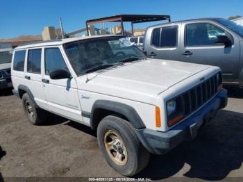  Salvage Jeep Cherokee