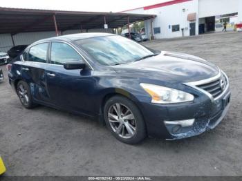  Salvage Nissan Altima