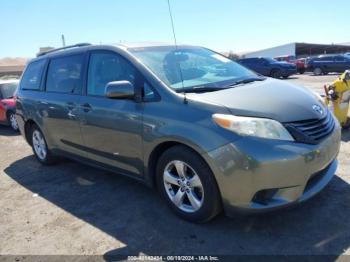  Salvage Toyota Sienna