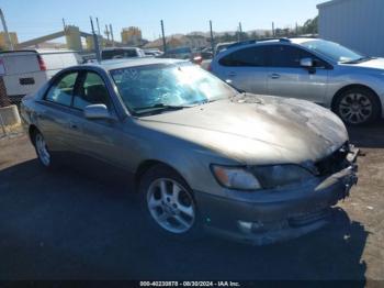  Salvage Lexus Es