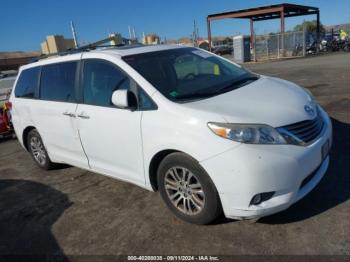  Salvage Toyota Sienna