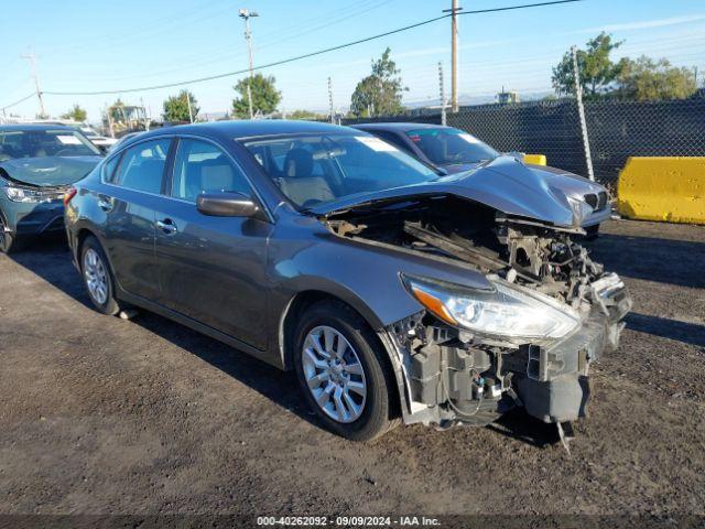  Salvage Nissan Altima