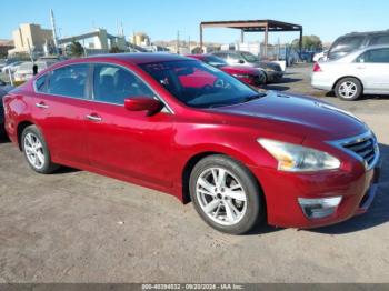  Salvage Nissan Altima