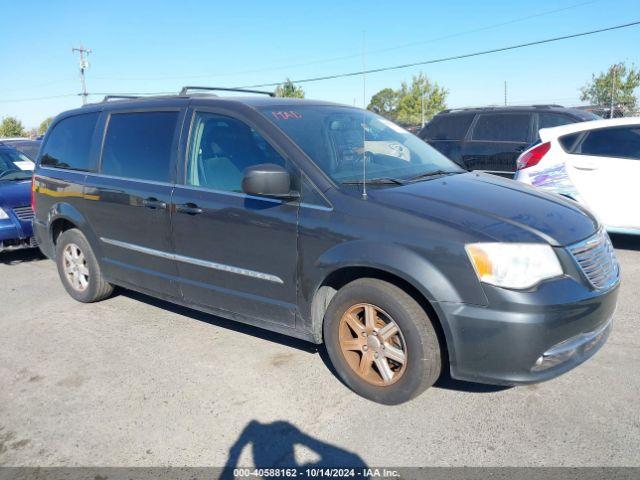  Salvage Chrysler Town & Country