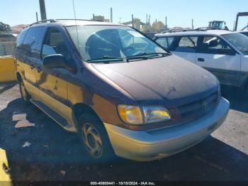  Salvage Toyota Sienna