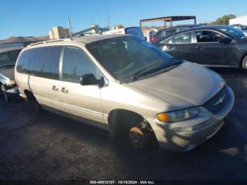  Salvage Chrysler Town & Country