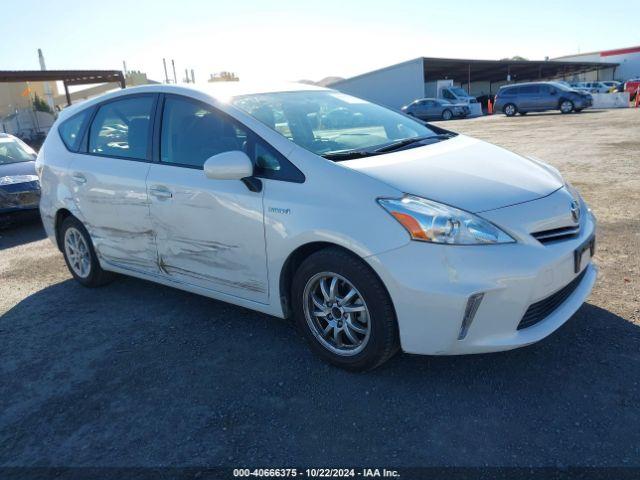  Salvage Toyota Prius v