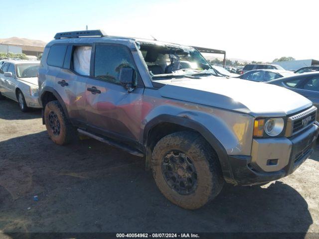  Salvage Toyota Land Cruiser