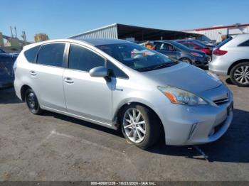  Salvage Toyota Prius v