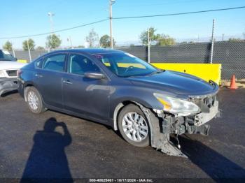  Salvage Nissan Altima