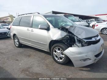  Salvage Toyota Sienna