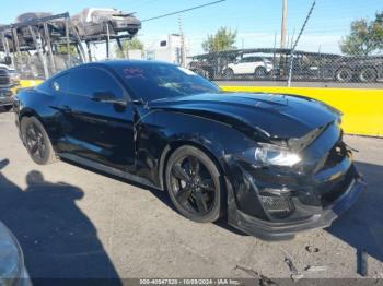  Salvage Ford Mustang