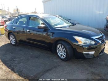  Salvage Nissan Altima