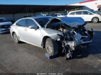  Salvage Lexus Es