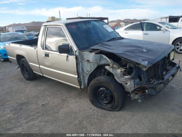  Salvage Mitsubishi Mighty Max   S