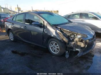  Salvage Toyota Prius