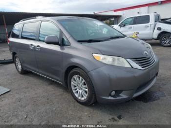  Salvage Toyota Sienna