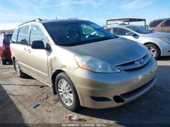  Salvage Toyota Sienna