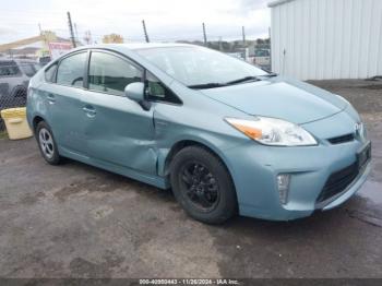  Salvage Toyota Prius