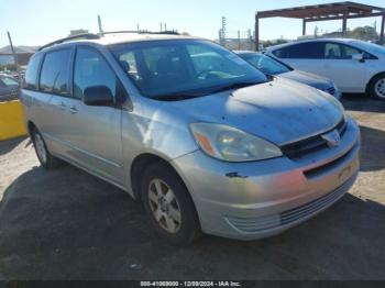  Salvage Toyota Sienna