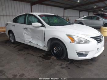  Salvage Nissan Altima