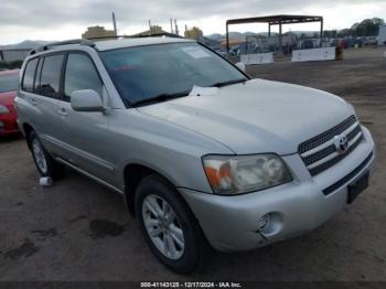  Salvage Toyota Highlander