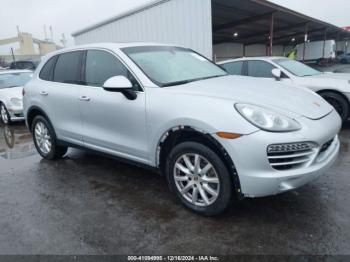  Salvage Porsche Cayenne