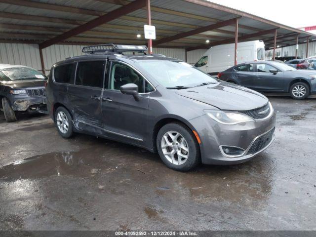  Salvage Chrysler Pacifica