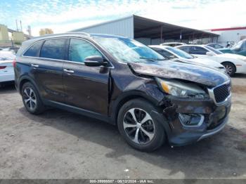  Salvage Kia Sorento