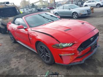  Salvage Ford Mustang