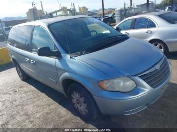  Salvage Chrysler Town & Country