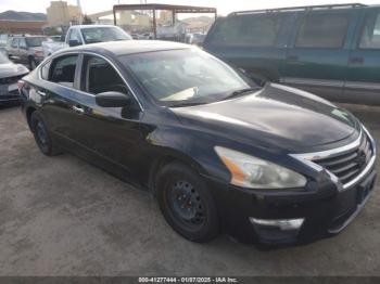  Salvage Nissan Altima