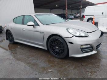  Salvage Porsche Panamera