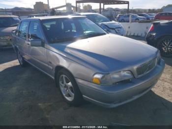  Salvage Volvo S70