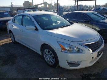  Salvage Nissan Altima