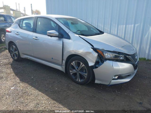  Salvage Nissan LEAF