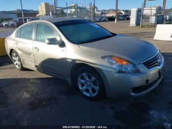  Salvage Nissan Altima