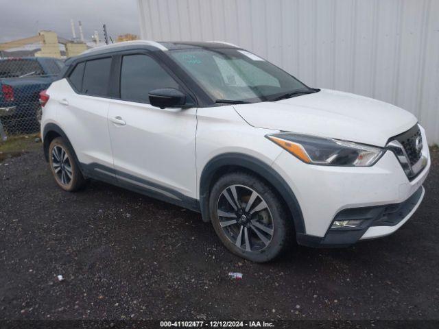  Salvage Nissan Kicks