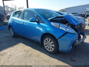  Salvage Nissan LEAF