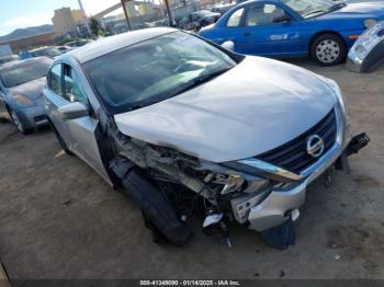  Salvage Nissan Altima