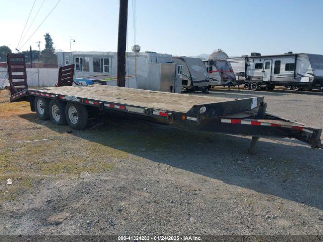  Salvage Monroe Towmaster Trailer