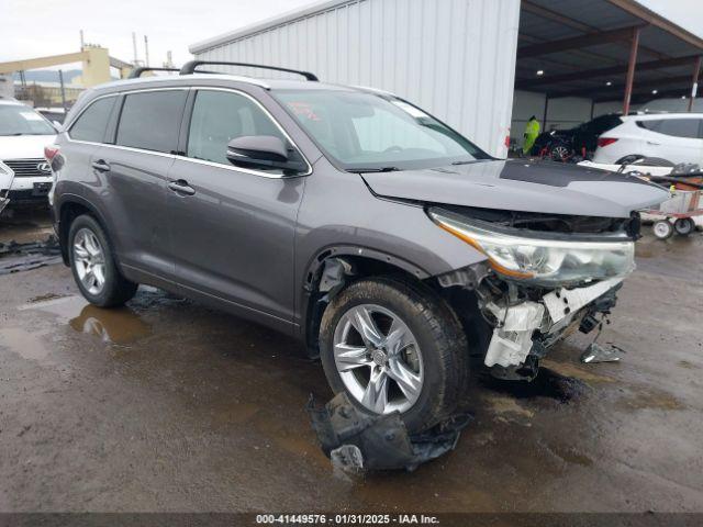  Salvage Toyota Highlander