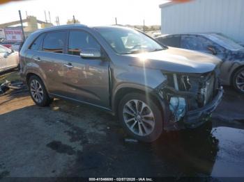  Salvage Kia Sorento