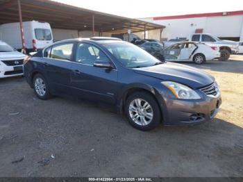  Salvage Nissan Altima