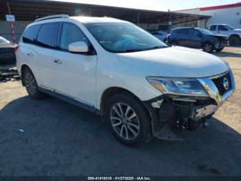  Salvage Nissan Pathfinder