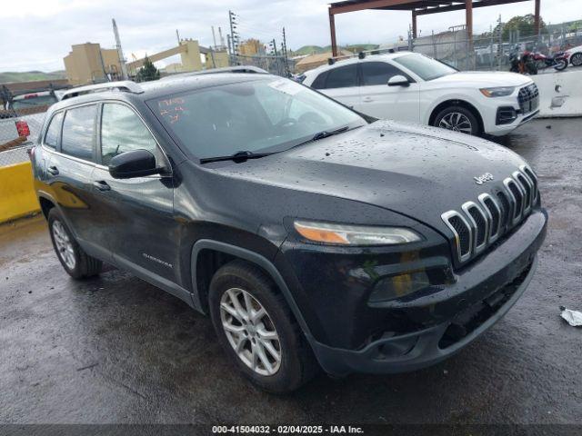  Salvage Jeep Cherokee