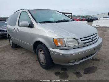  Salvage Toyota Sienna