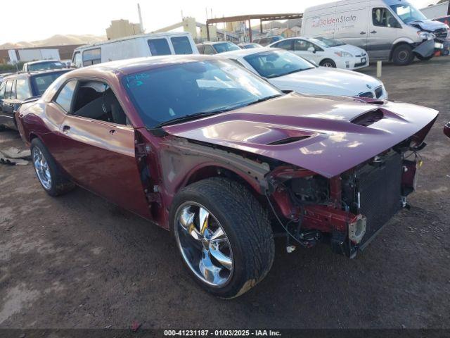  Salvage Dodge Challenger