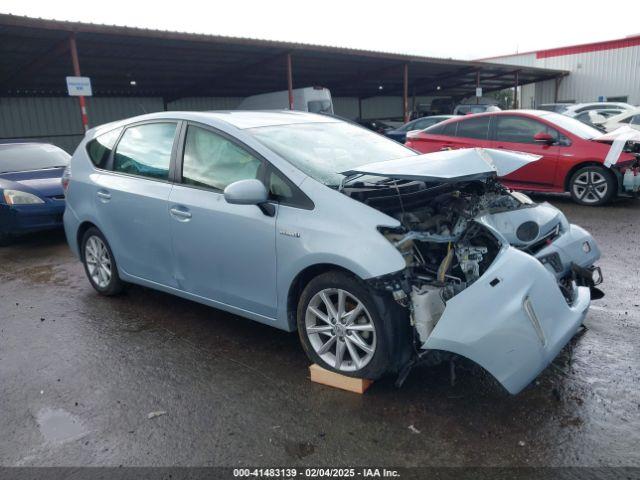  Salvage Toyota Prius v