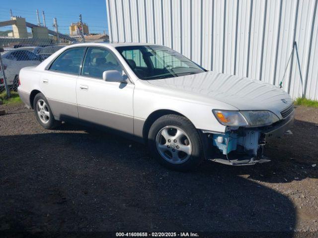  Salvage Lexus Es